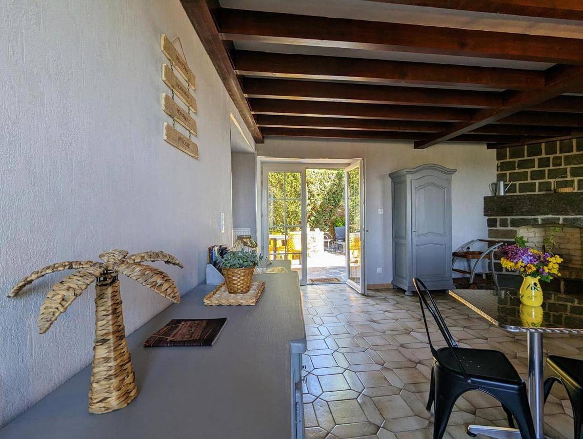 Three-Bedroom House in Polignac, Haute-Loire