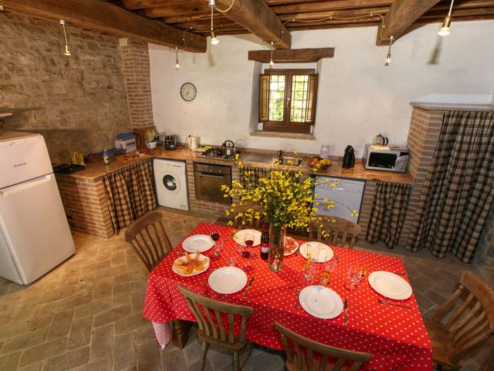 Casa rural en Umbría con piscina in Lisciano Niccone, Valtiberina