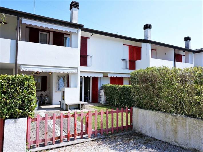 Villa per 8 persone, con giardino e balcone nonché piscina, con animali domestici - 1