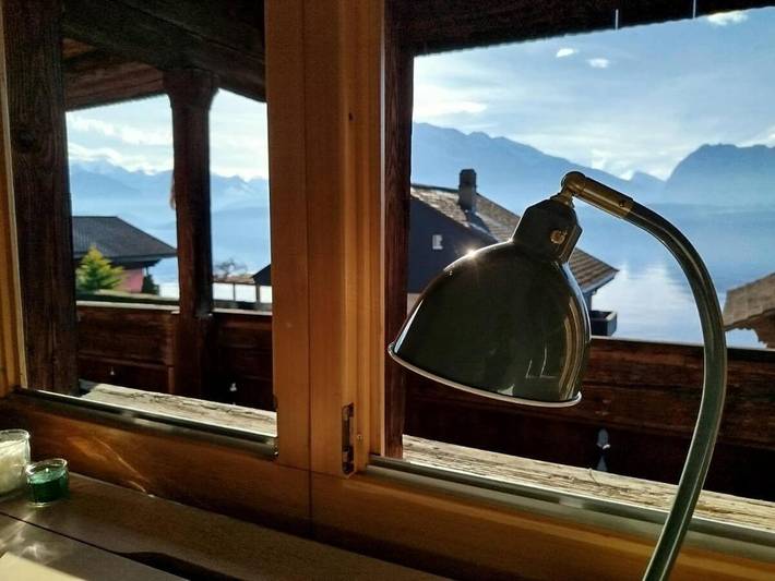 Ferienwohnung für 4 Personen, mit Balkon und Terrasse sowie Garten und Seeblick in Oberhofen am Thunersee
