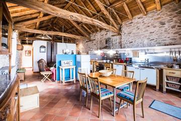 Gîte pour 6 Personnes dans Fontrieu, Parc naturel régional du Haut-Languedoc, Photo 3