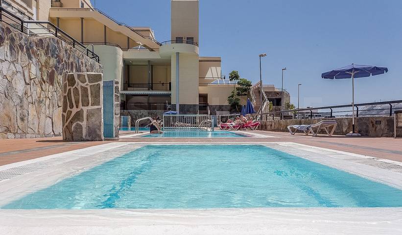 Apartment for 4 people, with Balcony and Terrace as well as Pool in Puerto Rico (Gran Canaria)