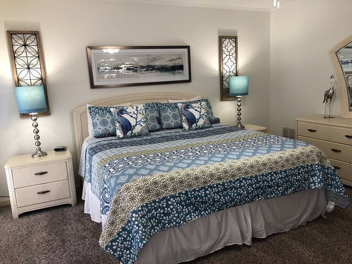 Vacation rental for 6 people, with hot tub and pool as well as balcony and sauna in Lake Hamilton