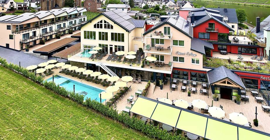 Hotel für 4 Personen, mit Balkon/Terrasse und Terrasse sowie Pool und Sauna an der Mosel - 3