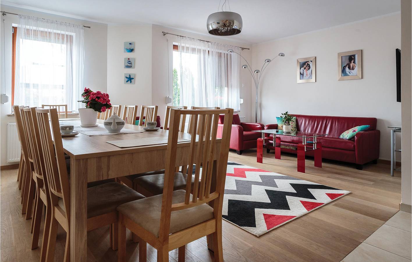 Ferienhaus für 14 Personen mit Terrasse in Mielno, Powiat Koszaliński