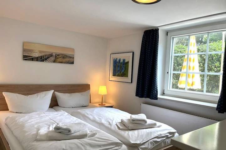 Ganze Wohnung, Appartement Ost, 55qm für bis zu 3 Personen - Altes Friesenhaus in Sylt-Ost, Sylt (Gemeinde)