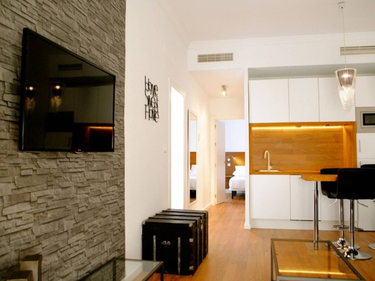 Entire apartment, Modern apartment in central Malaga with Netflix and Wi-Fi in Málaga Central District, Malaga