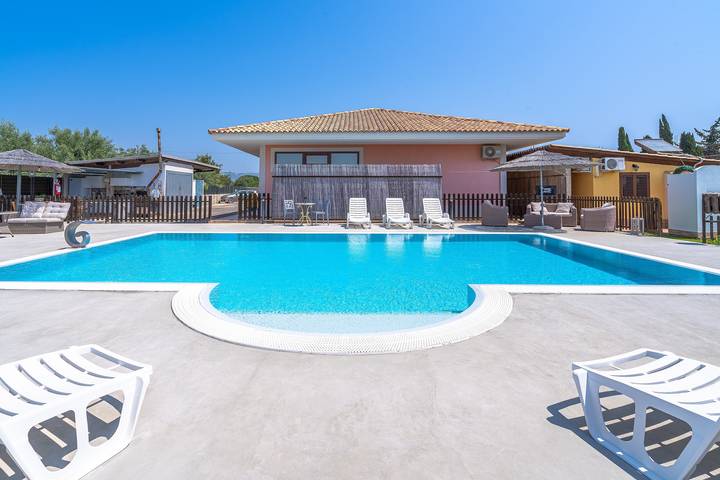 Entire studio, Studio 'Luana' with Panoramic View, Wi-Fi and Air Conditioning in Noto, Noto region