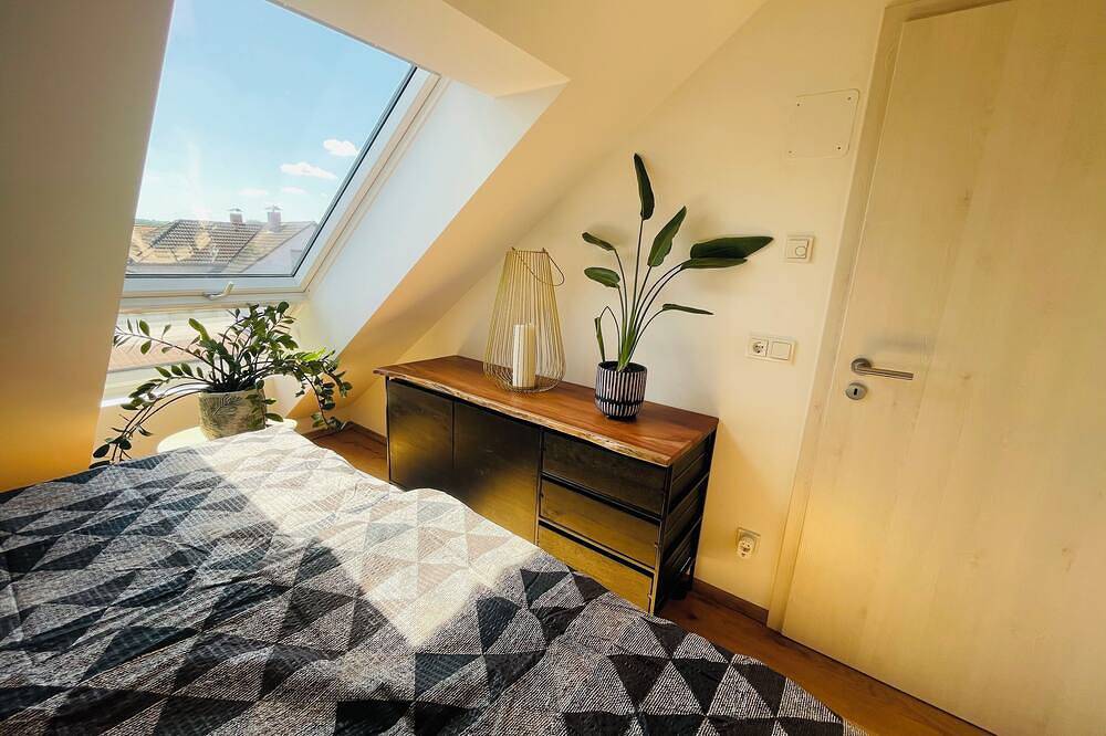 Ganze Wohnung, Urlaub im Fränkischen Seenland.\nmoderne und lichtdurchflutet Ferienwohnung. in Allersberg, Frankenalb