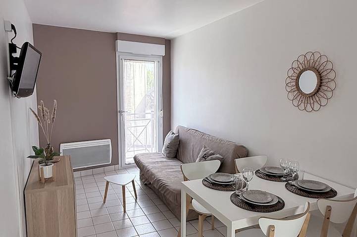 Ganze Wohnung, Escapade zen à l'Eclat d'Ambre - Duplex avec Cour in Ver-sur-Mer, Côte de Nacre