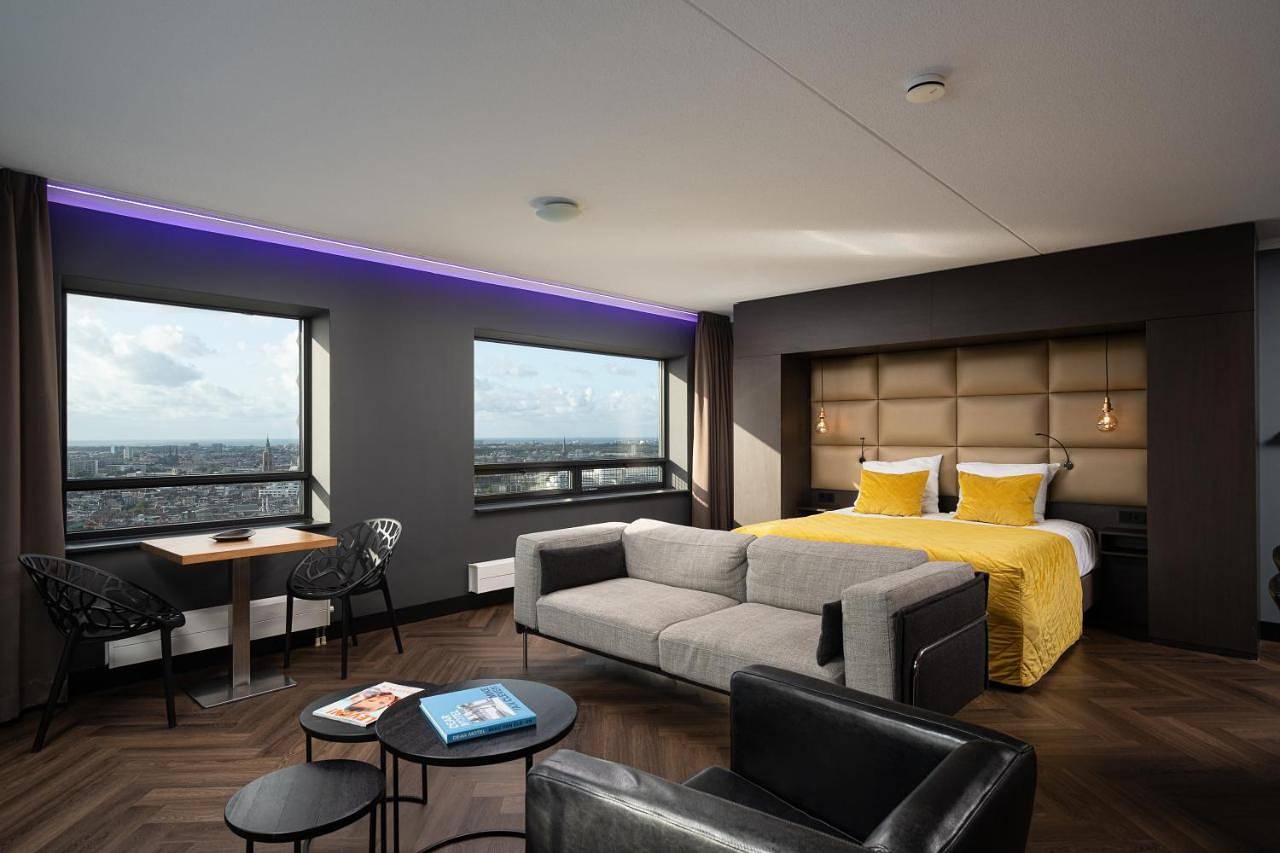 Geheel appartement, The Penthouse At The Hague Tower in Den Haag, Stadsgewest Haaglanden
