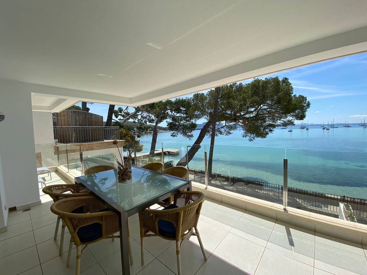 Casa de Férias Catalina 2A Tres dormitórios com vista para o mar, Wi-Fi & Terraço in Port de Pollença, Pollença