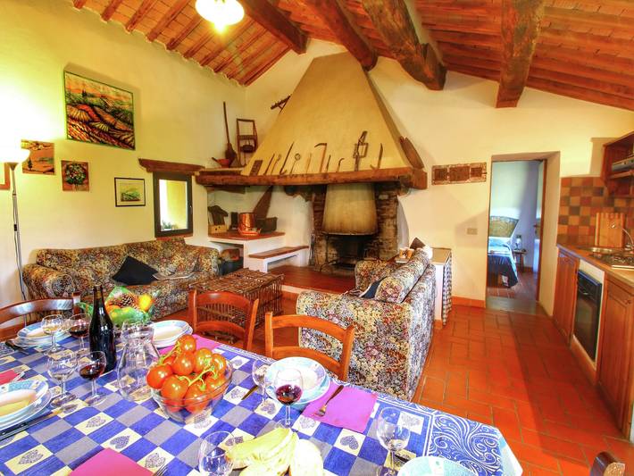 Casa rural con piscina y vistas in Castiglione d'Orcia region, Val d'Orcia