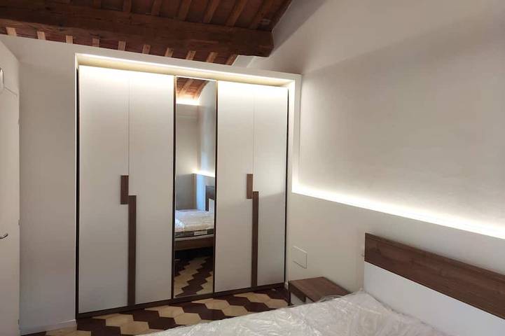 Appartamento intero, Appartamento con grande terrazza panoramica in pieno centro del borgo. in Peccioli, Pisa e dintorni
