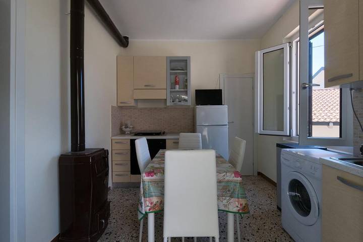 Location de vacances pour 3 personnes, avec vue et balcon à Lama dei Peligni - 4