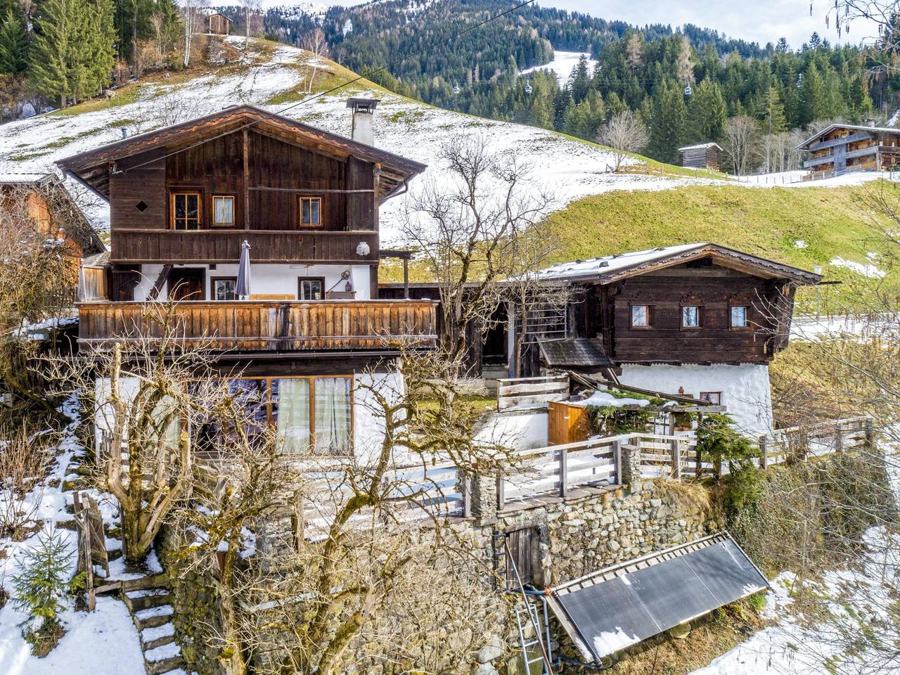 Uriges Chalet am Fluss, nur 1 km zum Skilift in Inneralpbach, Alpbach