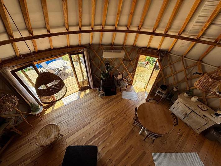 Ferienhaus für 4 Personen, mit Terrasse und Pool sowie Ausblick in Saint-Laurent-de-Carnols