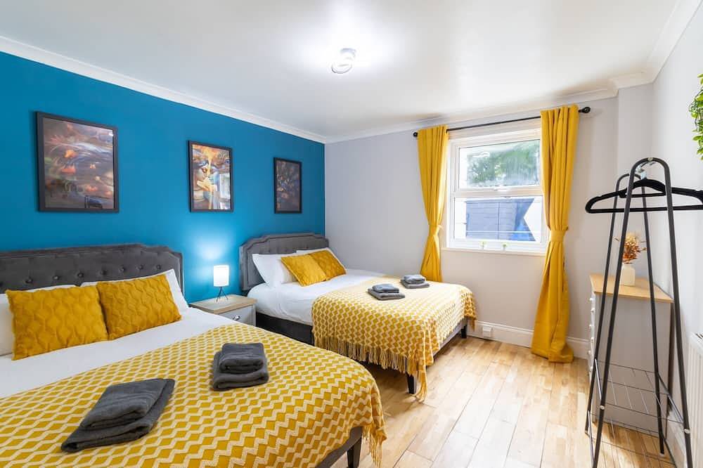Open Mind Property - Gunwharf Quays 4 Beds Parking in Portsmouth, Südostengland