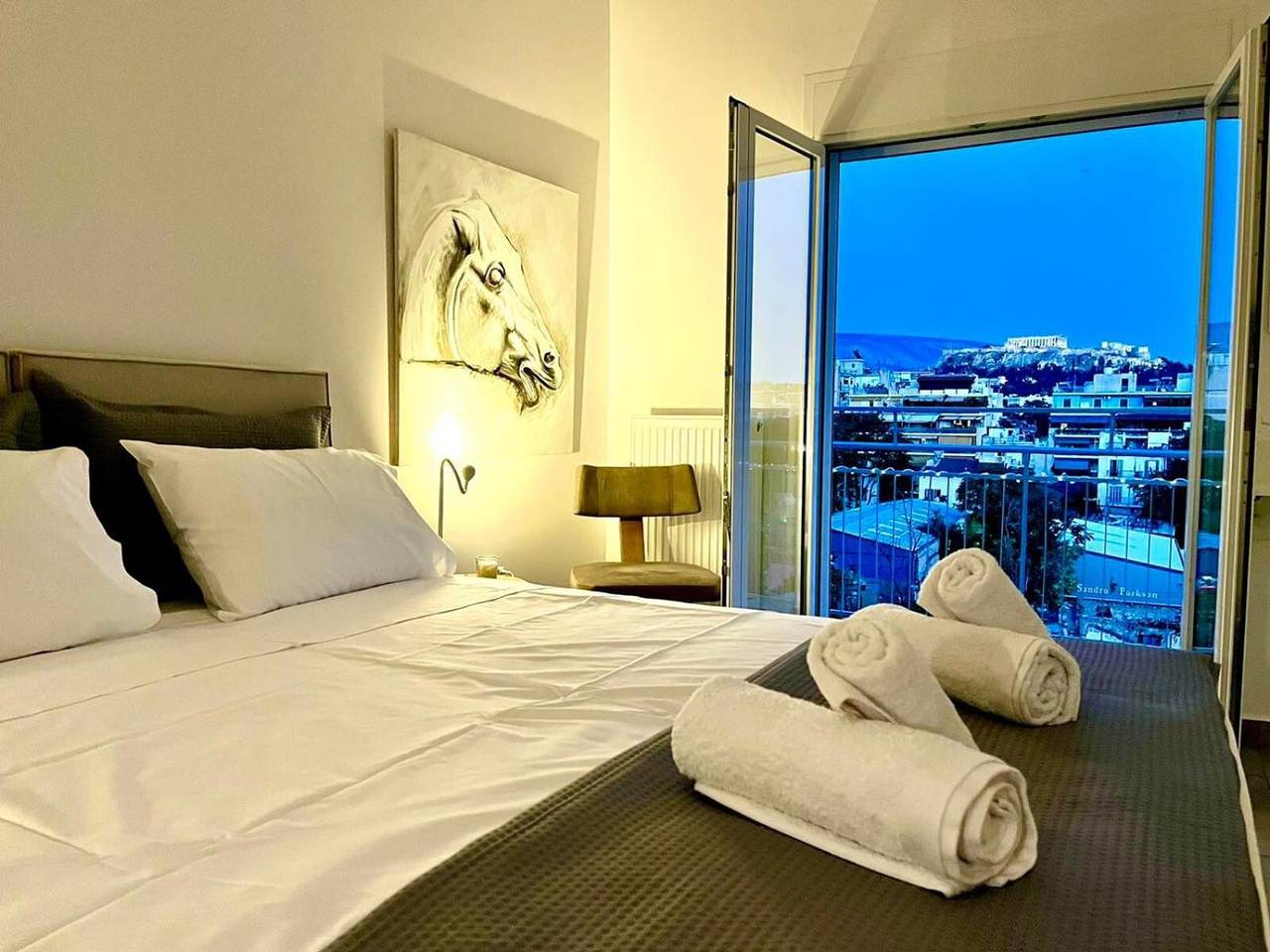 Ganze Wohnung, Kalliopis Apartment mit bester Aussicht auf die Akropolis in Zentral-Athen, Athen