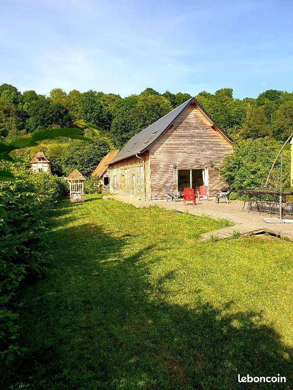 Location de vacances pour 8 personnes, avec Terrasse et Jardin à Osmoy-Saint-Valery