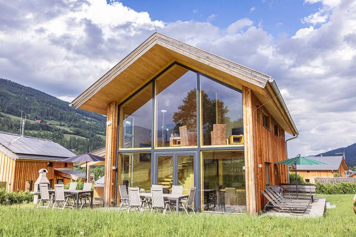 Ferienhaus für 10 Personen, mit Whirlpool und Terrasse sowie Sauna in Kreischberg