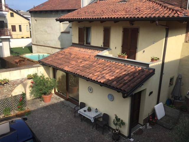 Location de vacances pour 4 personnes, avec Balcon et Terrasse ainsi que Jardin et Vue dans Brandizzo