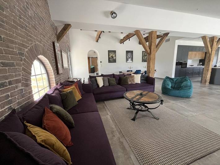 Location de vacances pour 14 personnes, avec Jacuzzi et Terrasse ainsi que Jardin et Vue à Guiche - 2