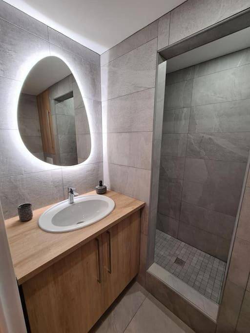 Gîte pour 3 personnes, avec vue ainsi que jardin et piscine à Bœrsch - 4