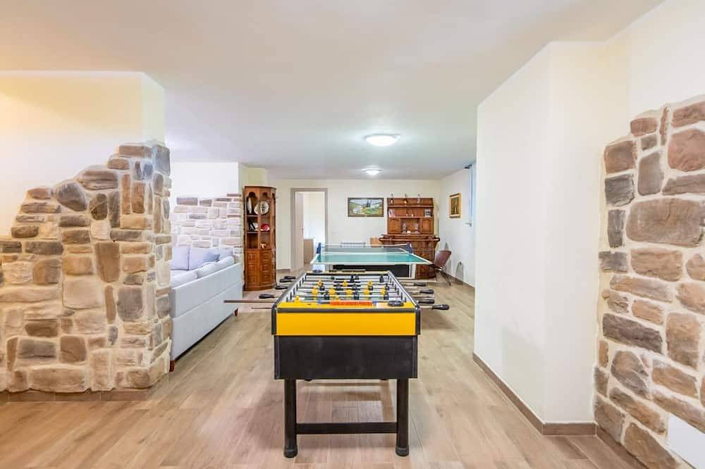 Fortebracci - Sei Camere da Letto Villa, Ospiti Massimo 12 in Montone, Valtiberina