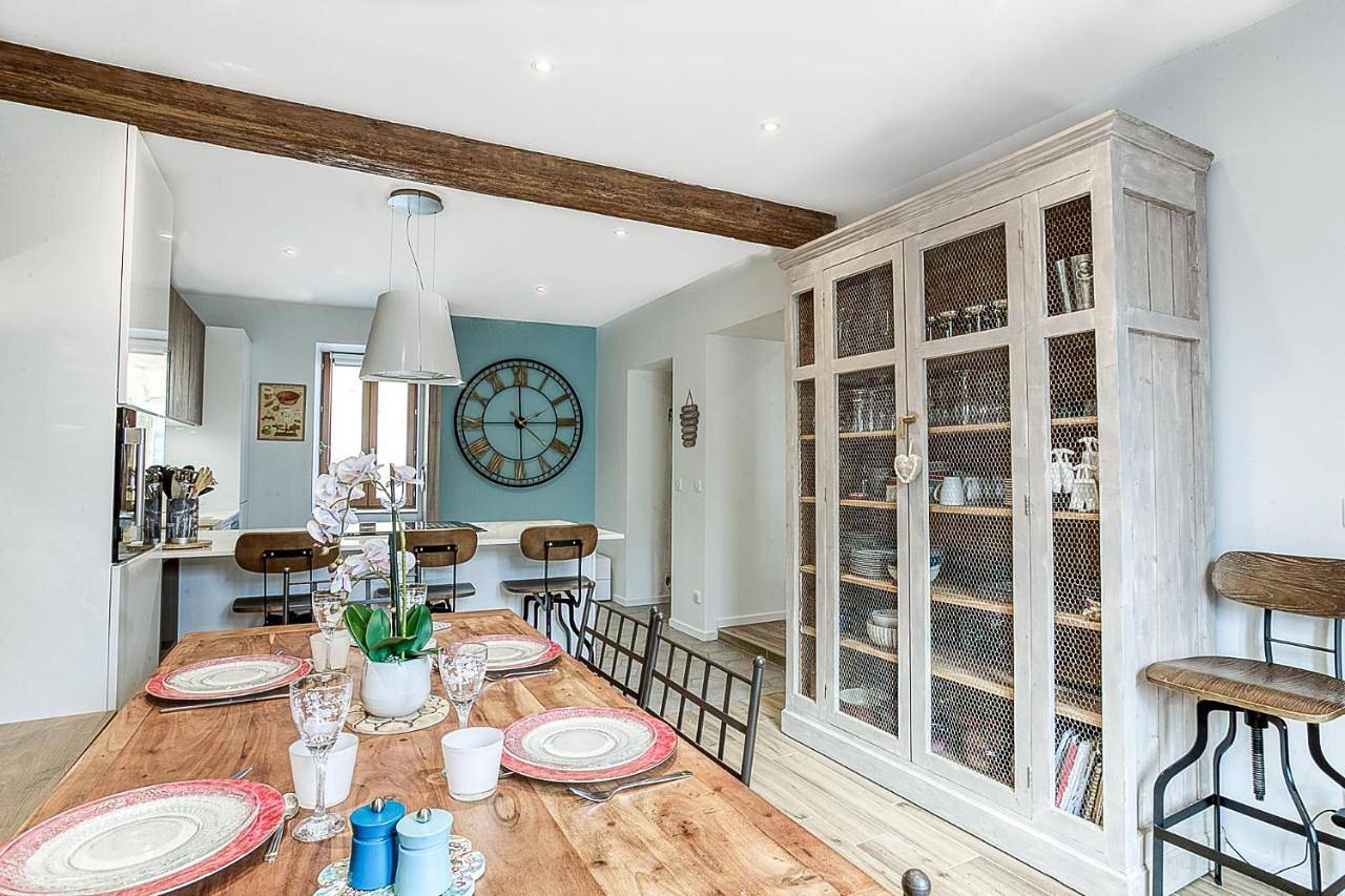Appartement entier, Duplex de luxe à Trévoux élégance et confort 100m2 chambres climatisées in Trévoux, Ain