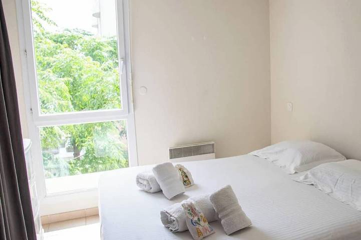Gîte pour 4 personnes, avec piscine et terrasse dans Port du Cros de cagnes - 2