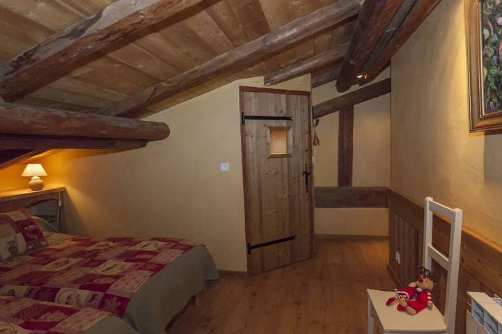 Gîte pour 10 personnes, avec Terrasse et Jardin à Bozel - 4