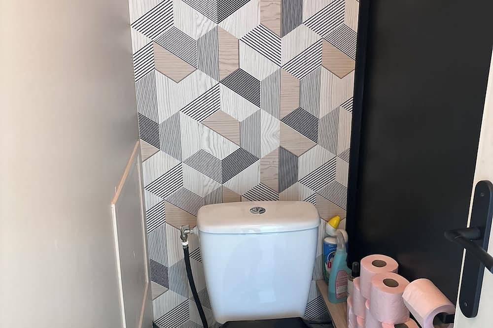 Entire apartment, Appartement T2 48m2 en Résidence Privée Avec Magnifique vue sur la Forêt in Maurepas, Yvelines