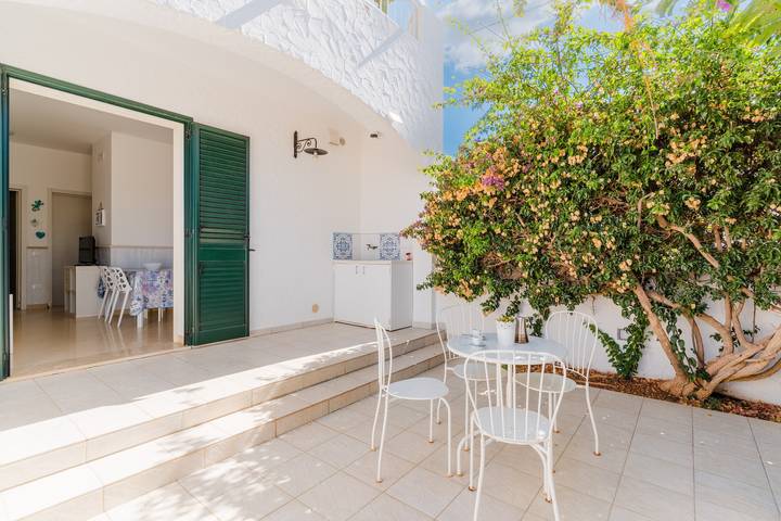 Gîte pour 5 personnes, avec jardin et balcon à Marina di Mancaversa - 2