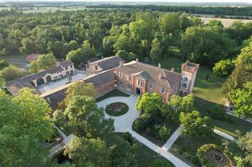 Location de vacances pour 6 personnes, avec jardin et vue à Frouzins