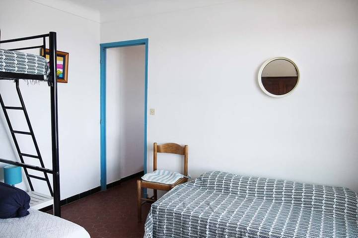 Gîte pour 4 personnes, avec balcon et jardin dans Plage D Aigue Bonne - 3