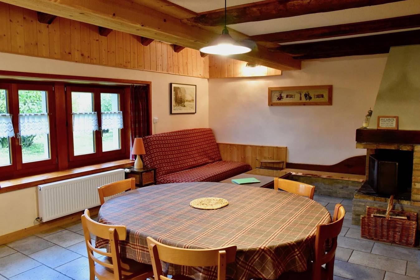 La Comtesse in Pays de Pontarlier, Doubs (desambiguación)