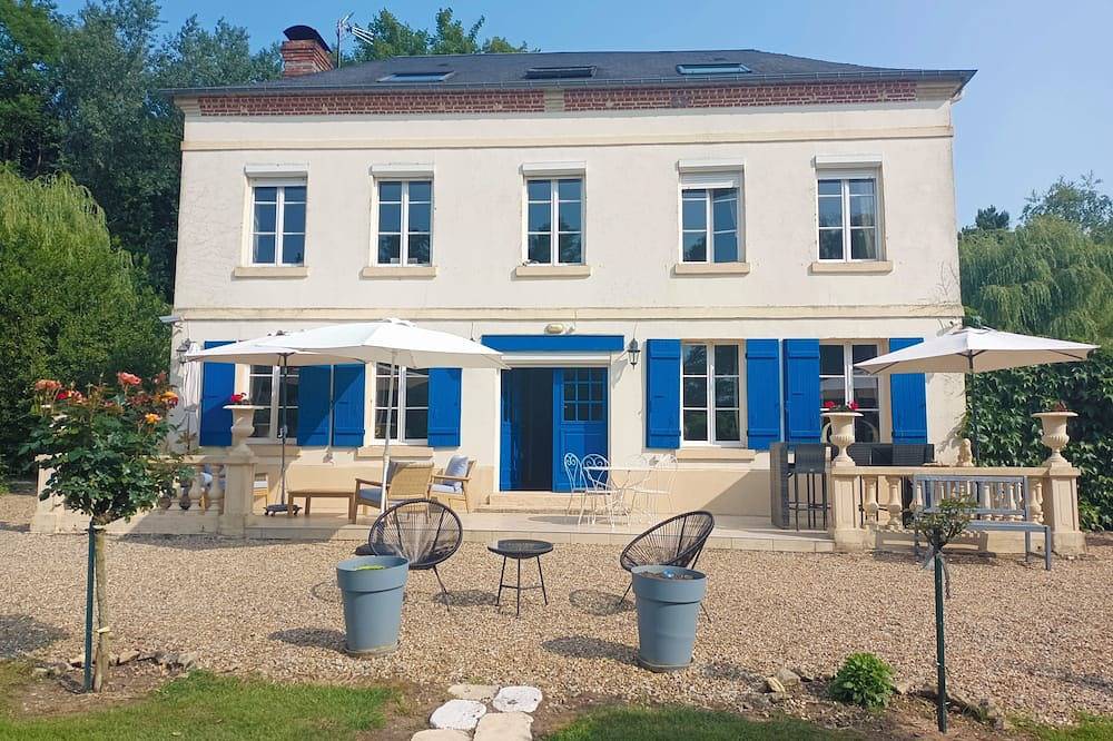 Chambres D'Hôtes Dans Une Maison De 1830 Au Milieu D'Un Grand Parc Arboré in Saint-Pierre-en-Pays-d'Auge, Région de Lisieux