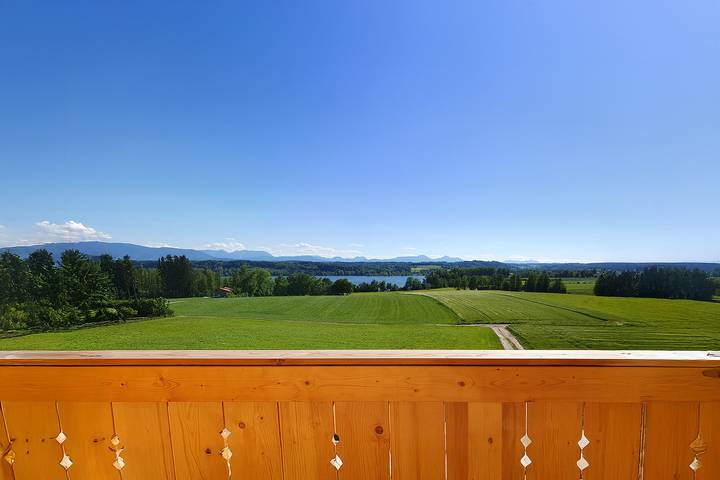 Ganze Ferienwohnung, Stadlerhof Alpen- & Seeblick - Ferienwohnung Seeblick in Kirchanschöring, Rupertiwinkel