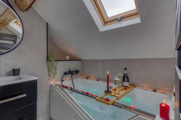 Gîte pour 2 personnes, avec jacuzzi à Montereau-Fault-Yonne
