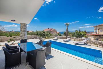 Villa für 6 Personen in Krk Stadt, Krk, Bild 4