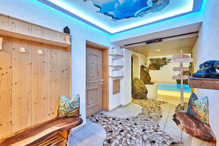 Ferienwohnung für 2 Personen, mit Whirlpool und Terrasse sowie Sauna, mit Haustier in Oberbayern - 2