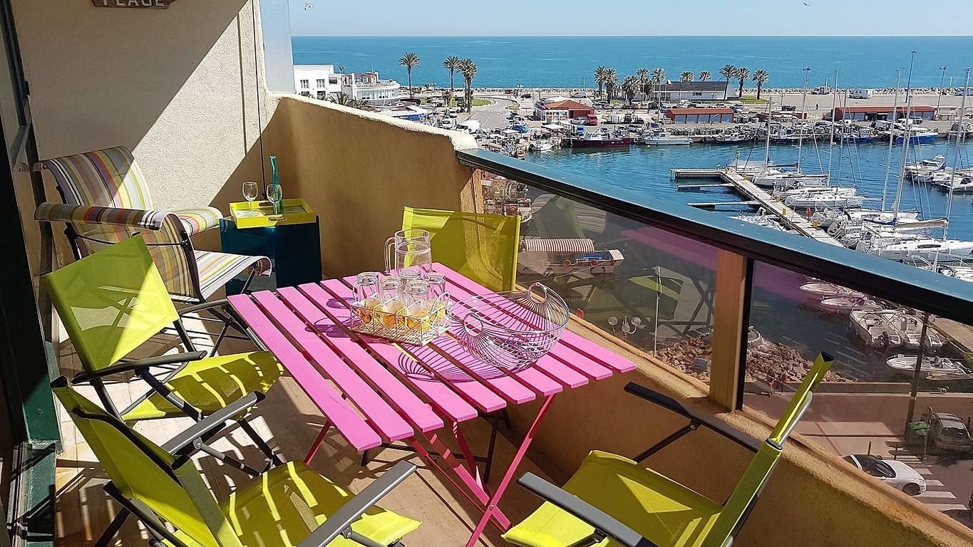 Appartement de vacances entier, Magnifique vue sur le Port de Saint Cyprien pour ce joli T2 in Saint-Cyprien-Plage, Saint-Cyprien