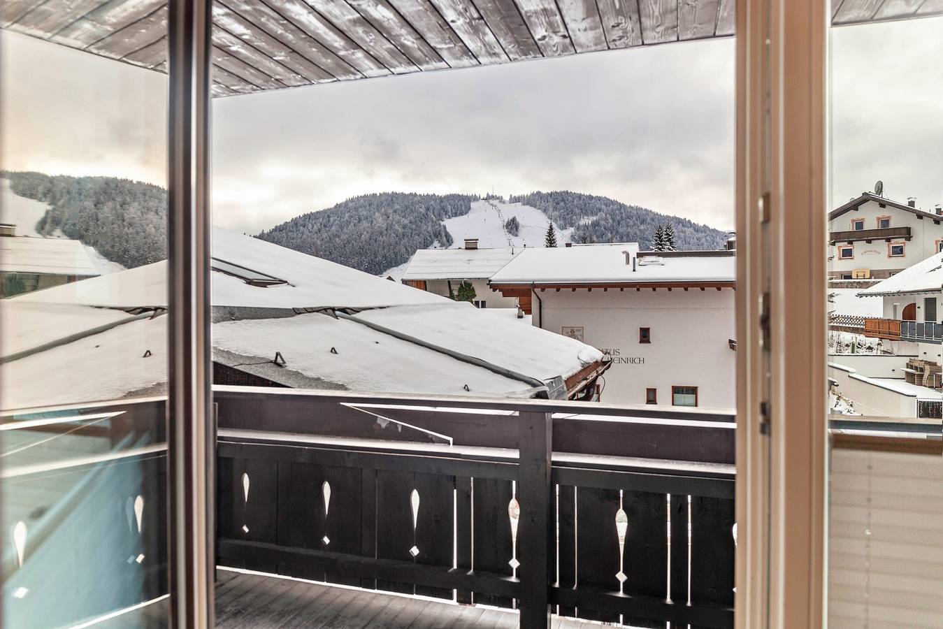 Hel lejlighed, Apartment "Haus Excelsior Top 30" with Mountain View, Balcony & Wi-Fi in Seefeld in Tirol, Innsbruck Land