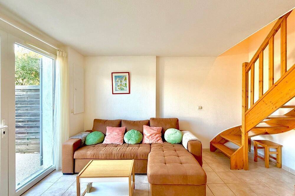 Entire apartment, L'écrin du mas, 4 guests, Pool in Calvisson in Calvisson, Nimes region