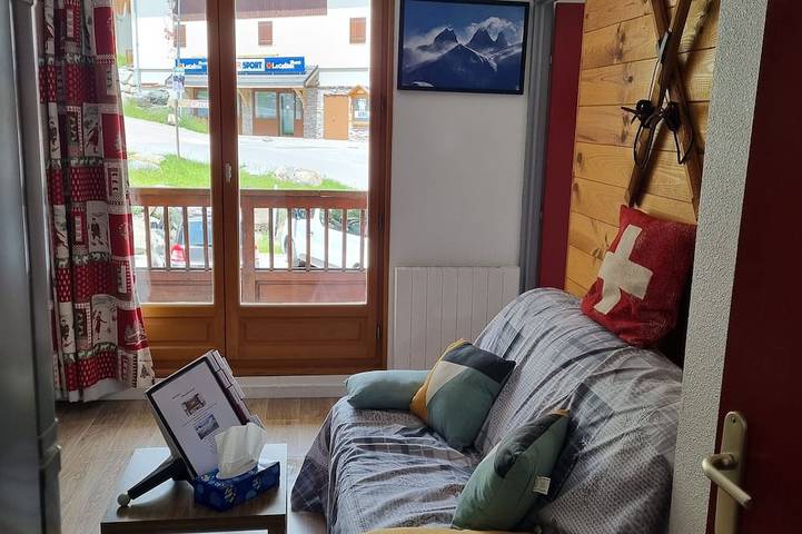 Gîte pour 6 personnes, avec balcon et piscine dans Col De La Croix De Fer - 2