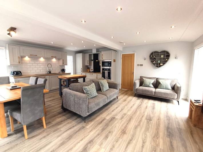 Holiday rental for 6 people, with lake view and balcony/terrace as well as view in White Cross Bay