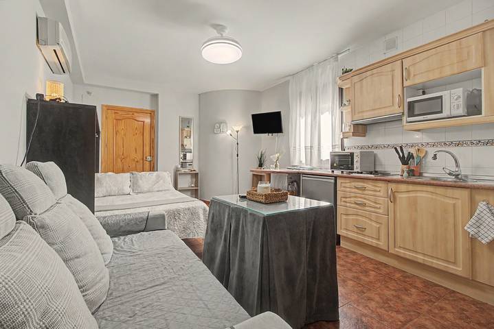 Apartamento entero, Apartamento 'La Ruta del Olivar' con aire acondicionado in Zuheros, Sierras Subbéticas