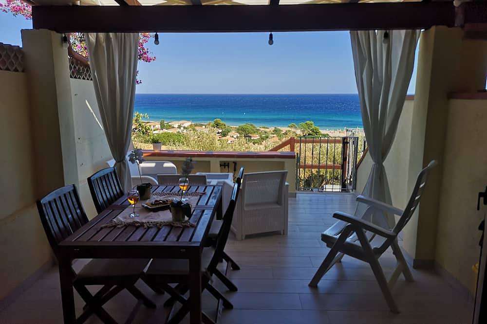 Ganze Wohnung, Sweet Home Camilla Costa Rei Panoramaterrasse 300 Meter vom Strand entfernt in Costa Rei, Muravera