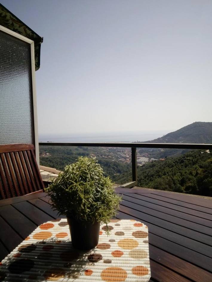 Baita per 4 persone, con terrazza in Liguria